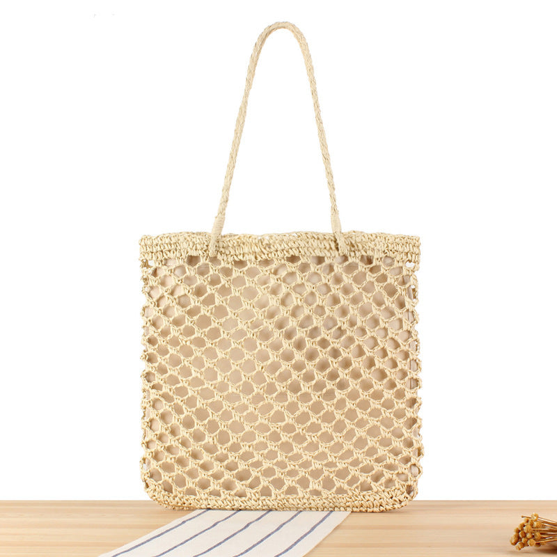 Shopping bag made of handwoven natural material with airy design Bowlift