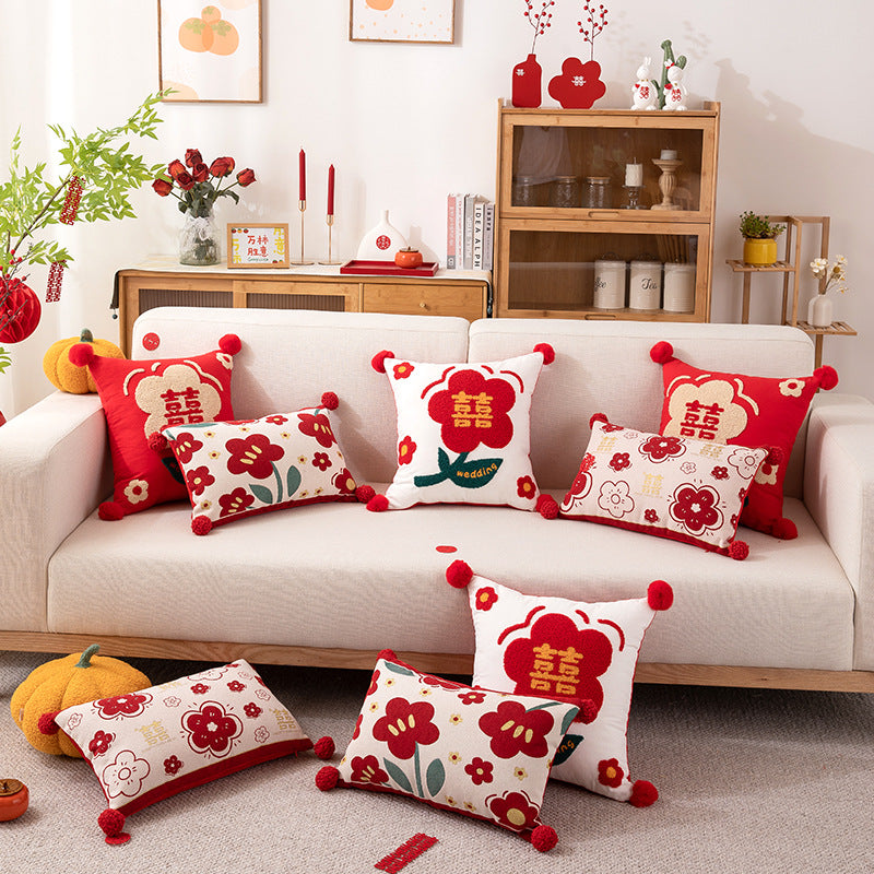 Decorative Floral Patterned Throw Pillow