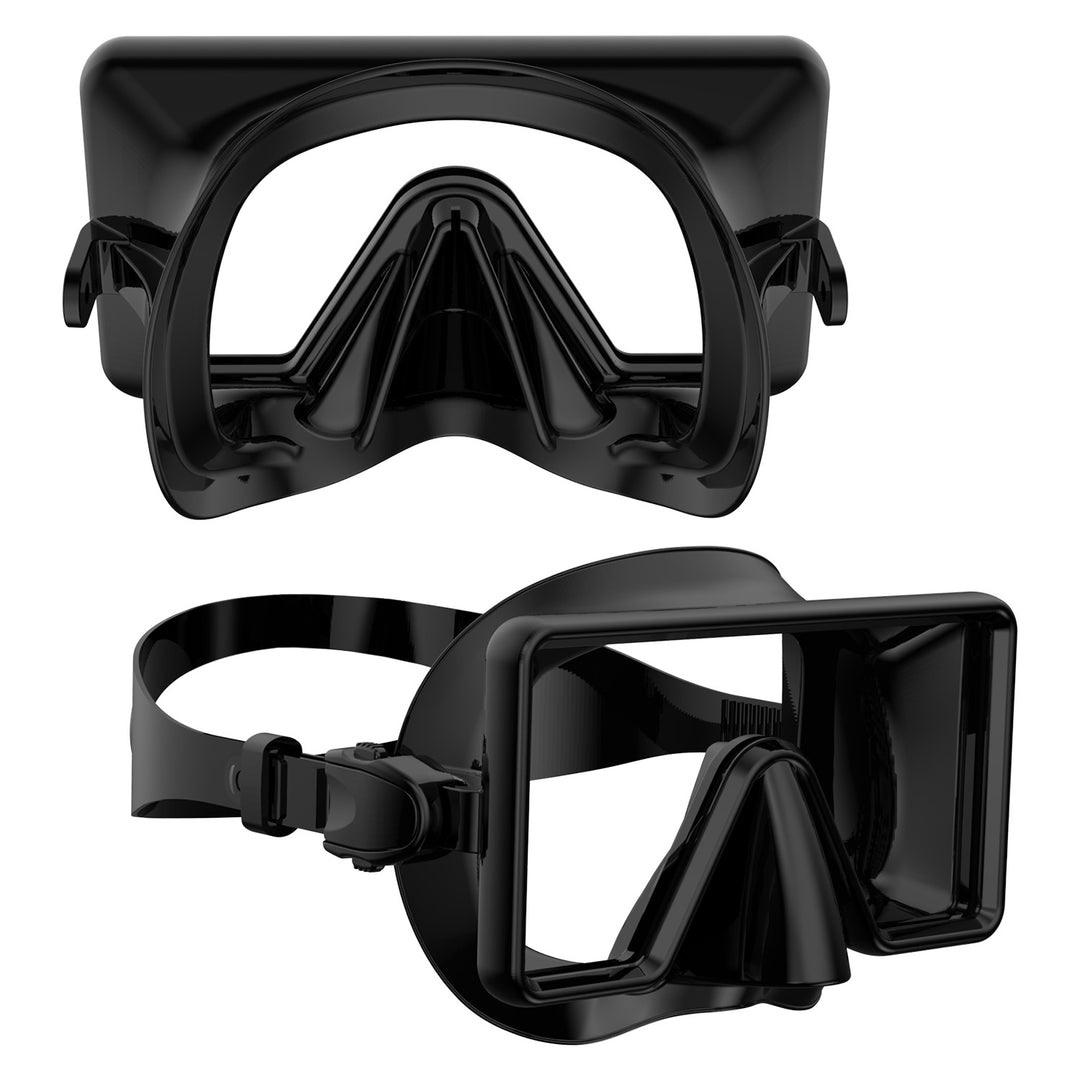 Diving mask with maximum field of view and comfortable silicone rim Bowlift