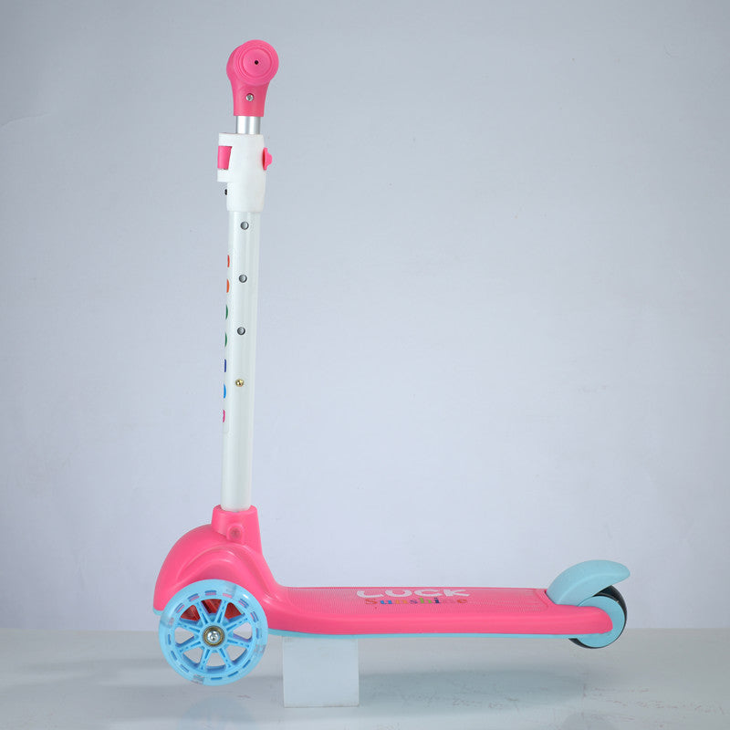 Sturdy Three-Wheel Kick Scooter Bowlift