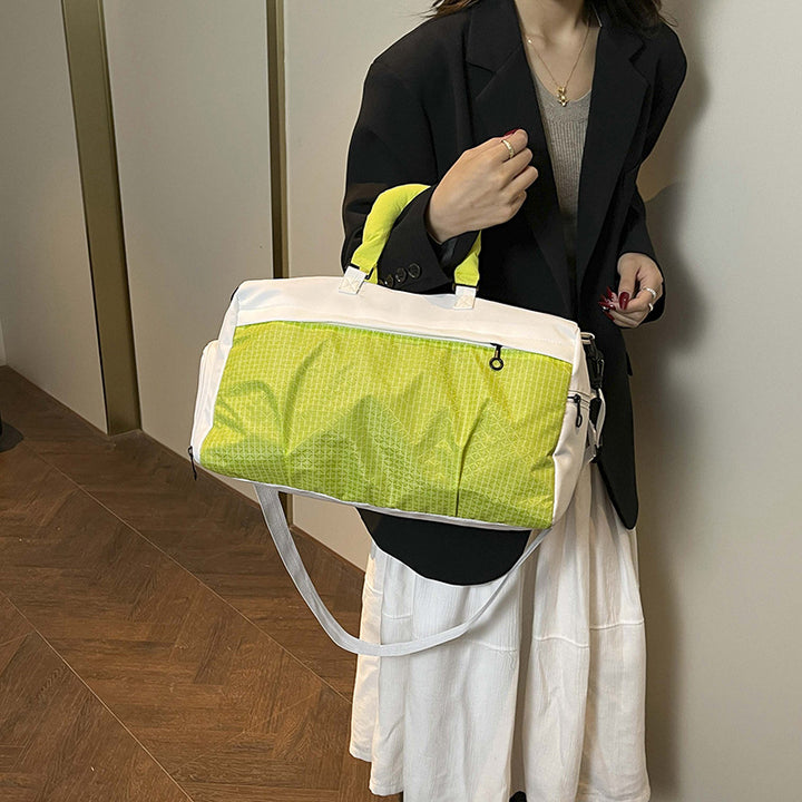 Sporty Shoulder Bag With Adjustable Shoulder Strap Bowlift