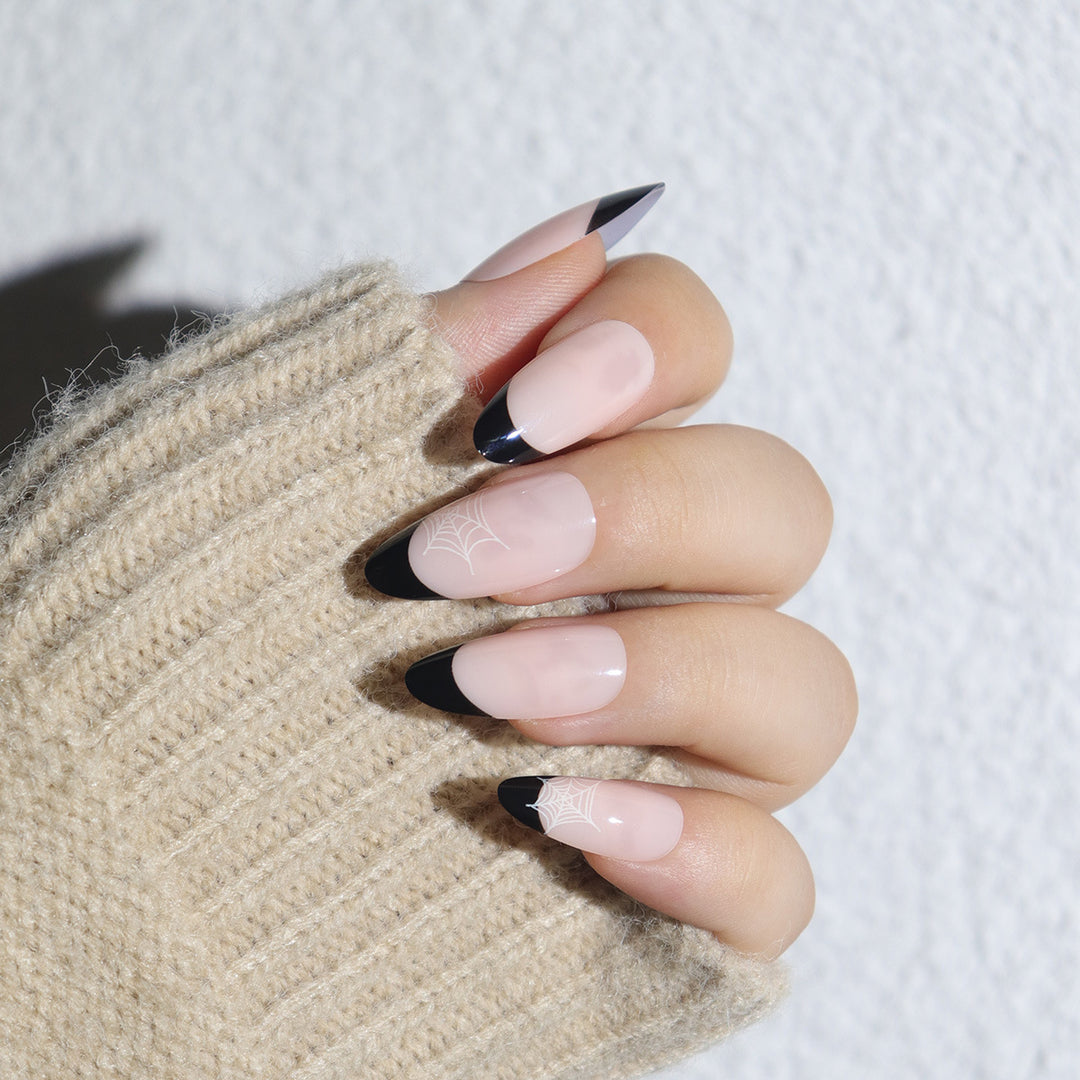 Artistic Stiletto Press-On Nails with Spider Design Bowlift