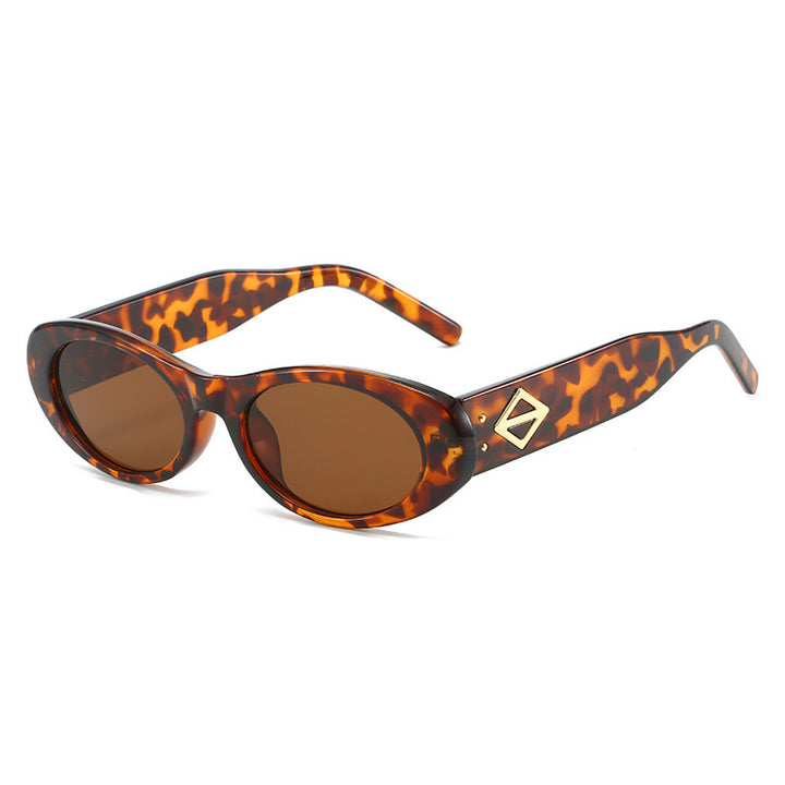 Vintage-Inspired Oval Frame Sunglasses Bowlift