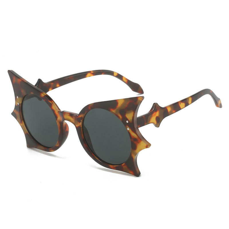 Women eye-catching fashionable designer sunglasses Bowlift