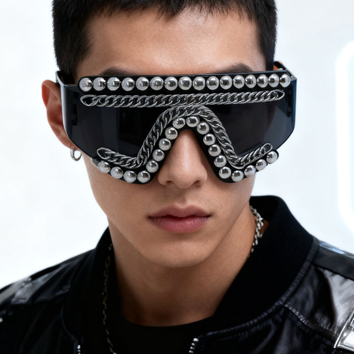 Women's fashion sunglasses with luxurious chain frame and shimmering accents Bowlift