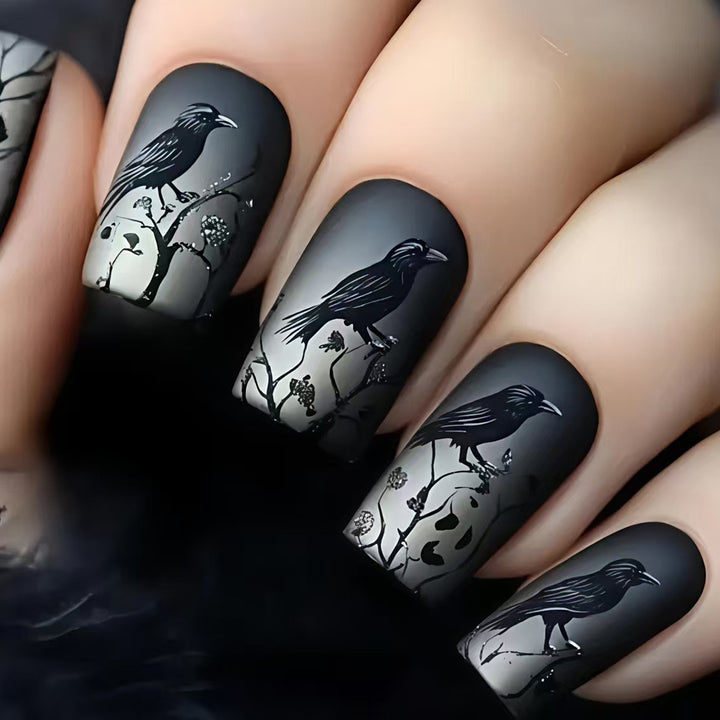 Creative skull and crow design artificial nails Bowlift
