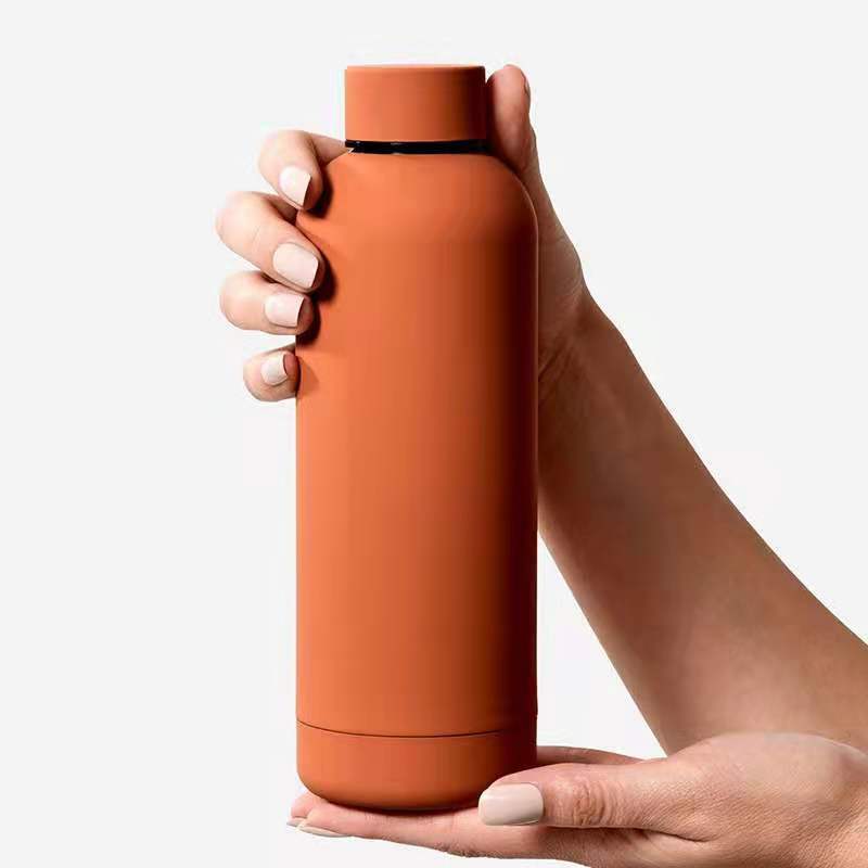 Unisex Water Bottle Bowlift