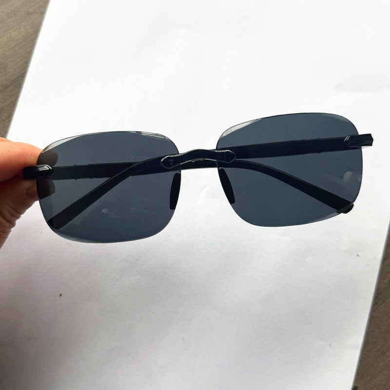 Chic Oversized Sunglasses Bowlift