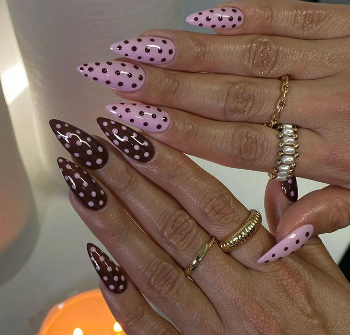 Chic Decorative Press-On Nail Enhancements Bowlift