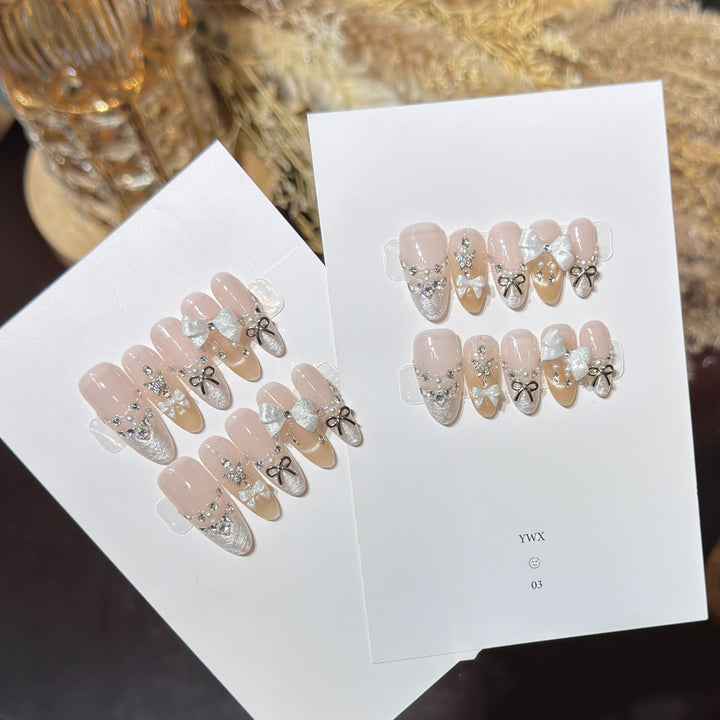 Glamorous Bow-Embellished Press-On Nail Art Set Bowlift