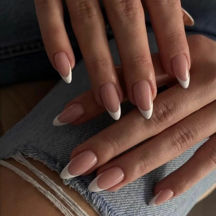 Elegant and Stylish French Design Nail Art Bowlift