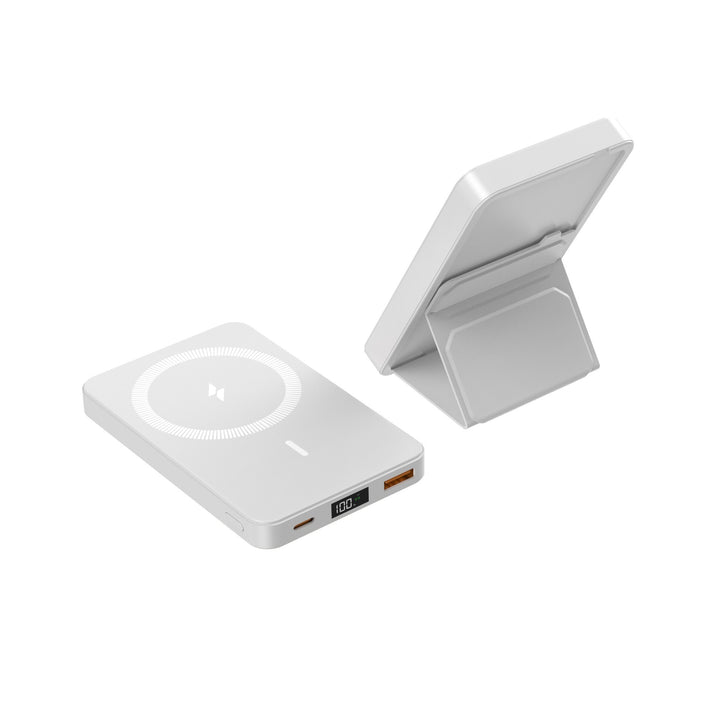 Portable Magsafe Powerbank with Integrated Stand and Digital Power Display Bowlift