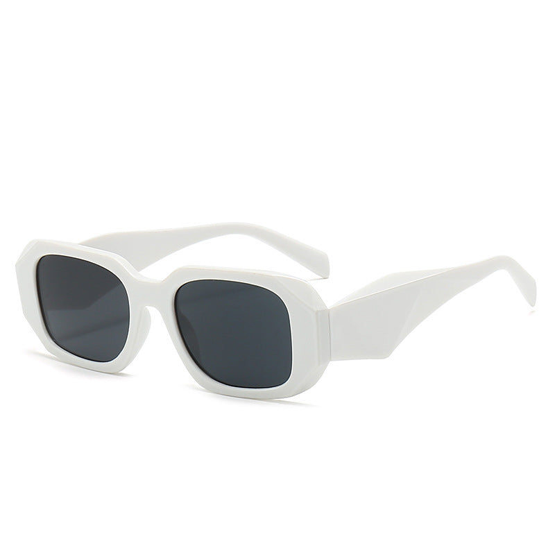 Contemporary Oversized Sunglasses