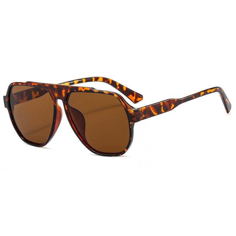 Ladies sporty sunglasses in trendy shield design Bowlift