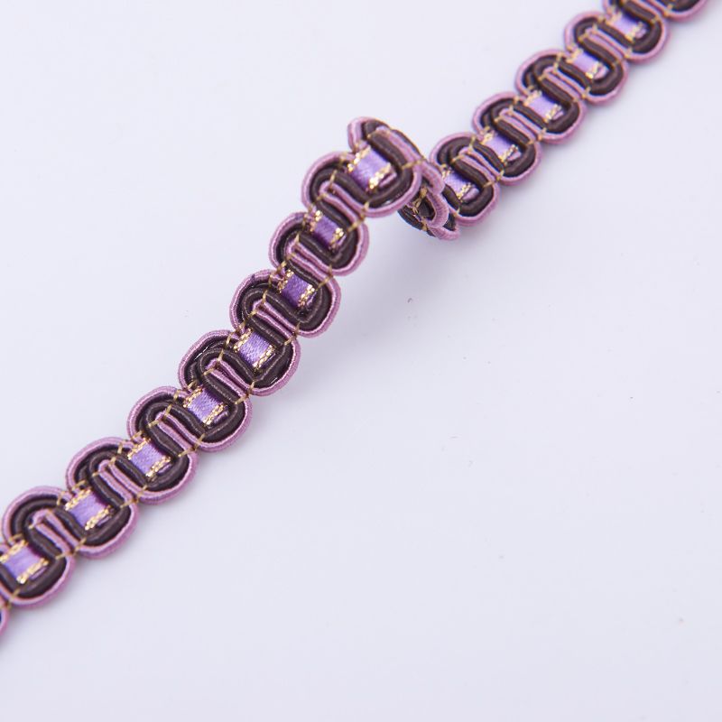 Decorative embroidery Bowlift