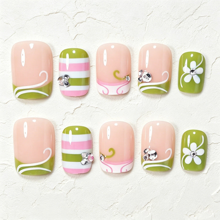 Decorative Press-On Nail Art Tips Bowlift