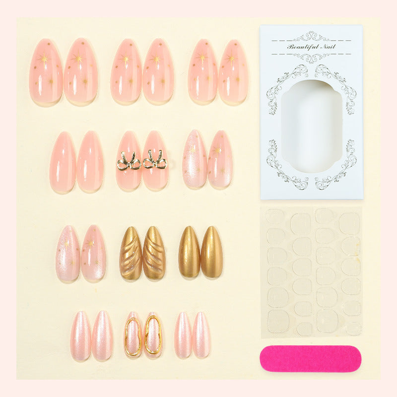 Artificial nail set with elegant golden accents Bowlift