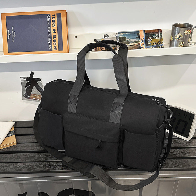 Multifunctional sports and travel bag with flexibility Bowlift