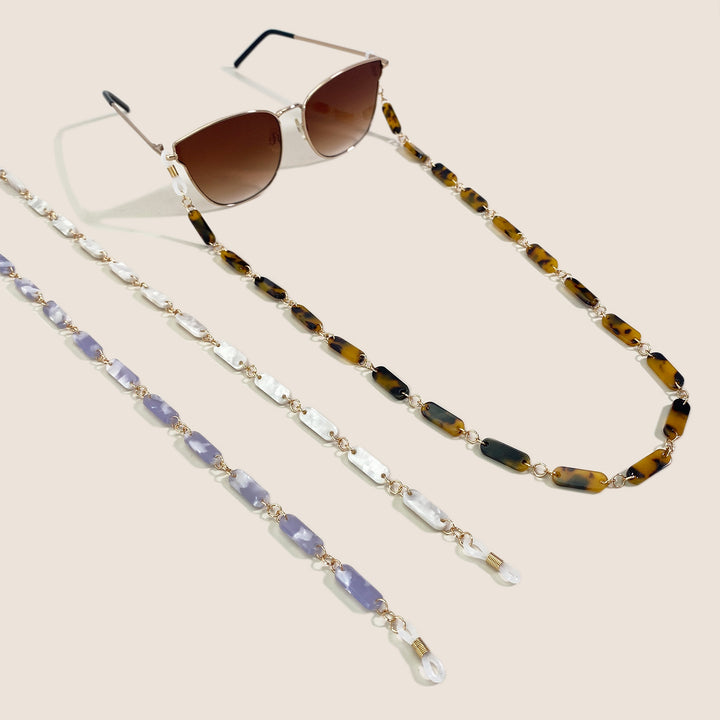Chic Tortoiseshell Eyewear Chain Bowlift