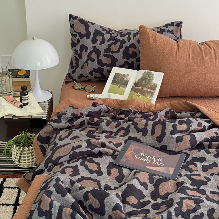 Striped Lightweight Quilted Bedspread