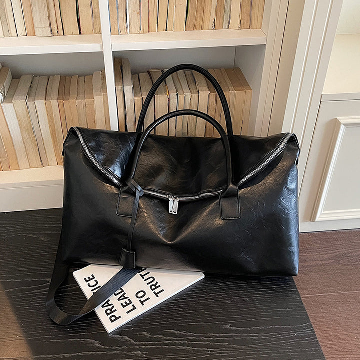 Elegant and Spacious Handbag Made of High-Quality Faux Leather Bowlift