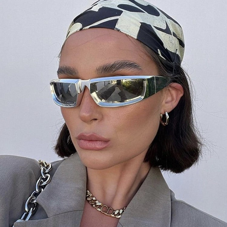 Ladies sporty sunglasses with stylish, sturdy frame and UV protection Bowlift