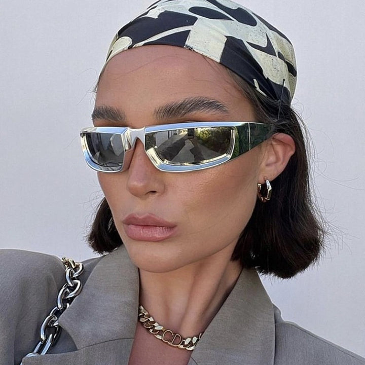 Ladies sporty sunglasses with stylish, sturdy frame and UV protection Bowlift