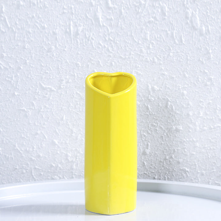 Heart-Shaped Elegant Ceramic Vase Bowlift