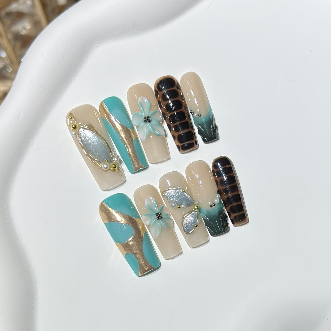 Artistic Press-On Nail Art Set with Floral and Geometric Designs Bowlift