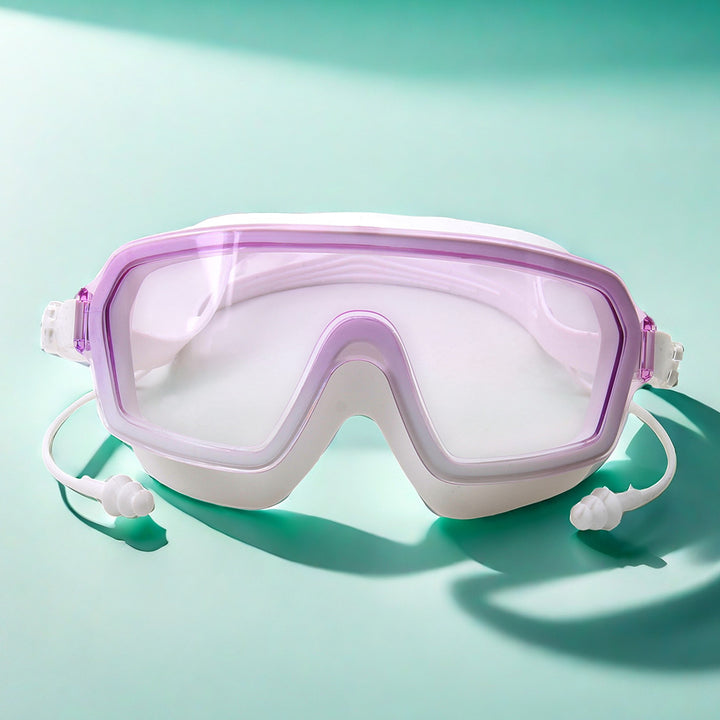 Diving mask with flexible silicone edge Bowlift