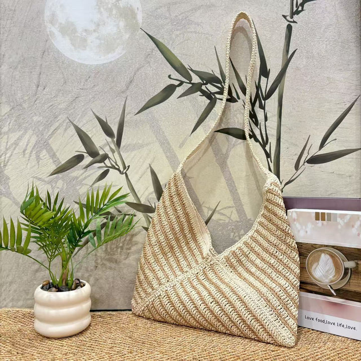 Casual straw bag with wavy pattern Bowlift