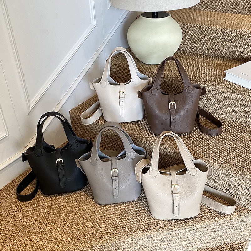 Elegant Structured Tote Bag Bowlift