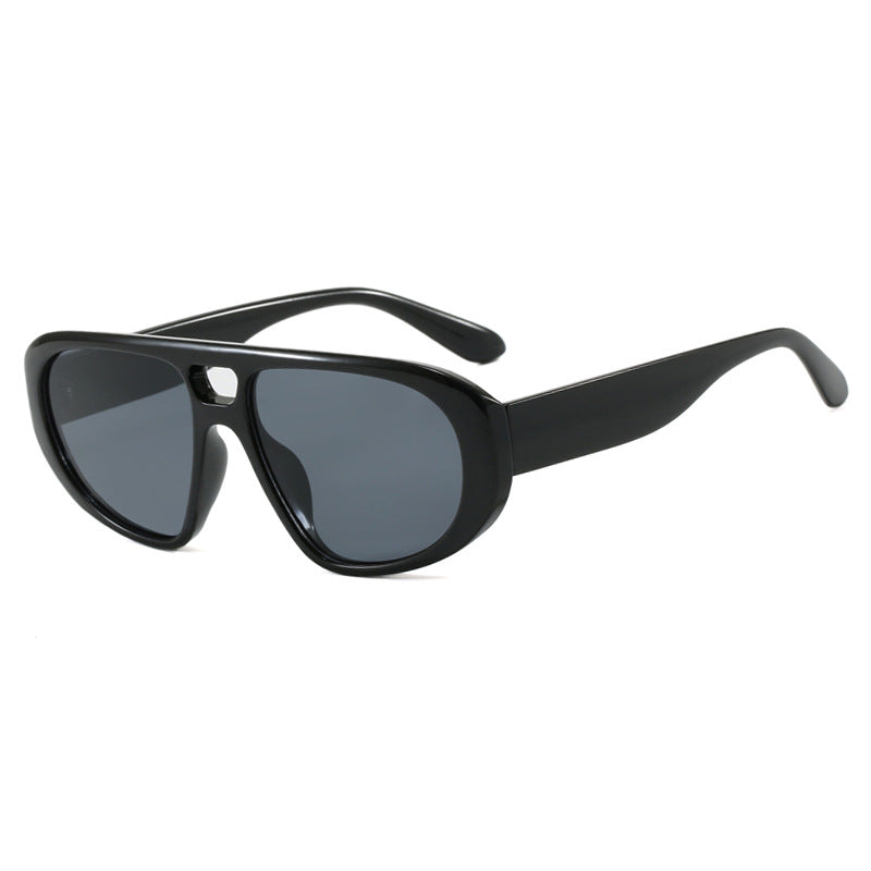 Women's sporty sunglasses with a wide durable frame and polarized lenses Bowlift