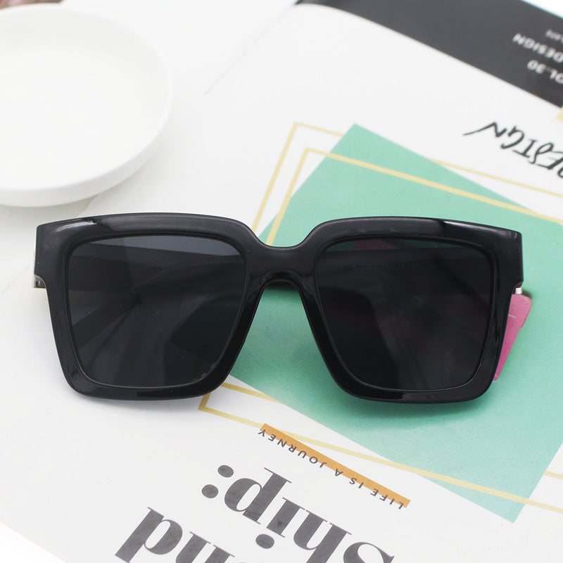 Women's fashionable square sunglasses with high-quality UV protection technology Bowlift