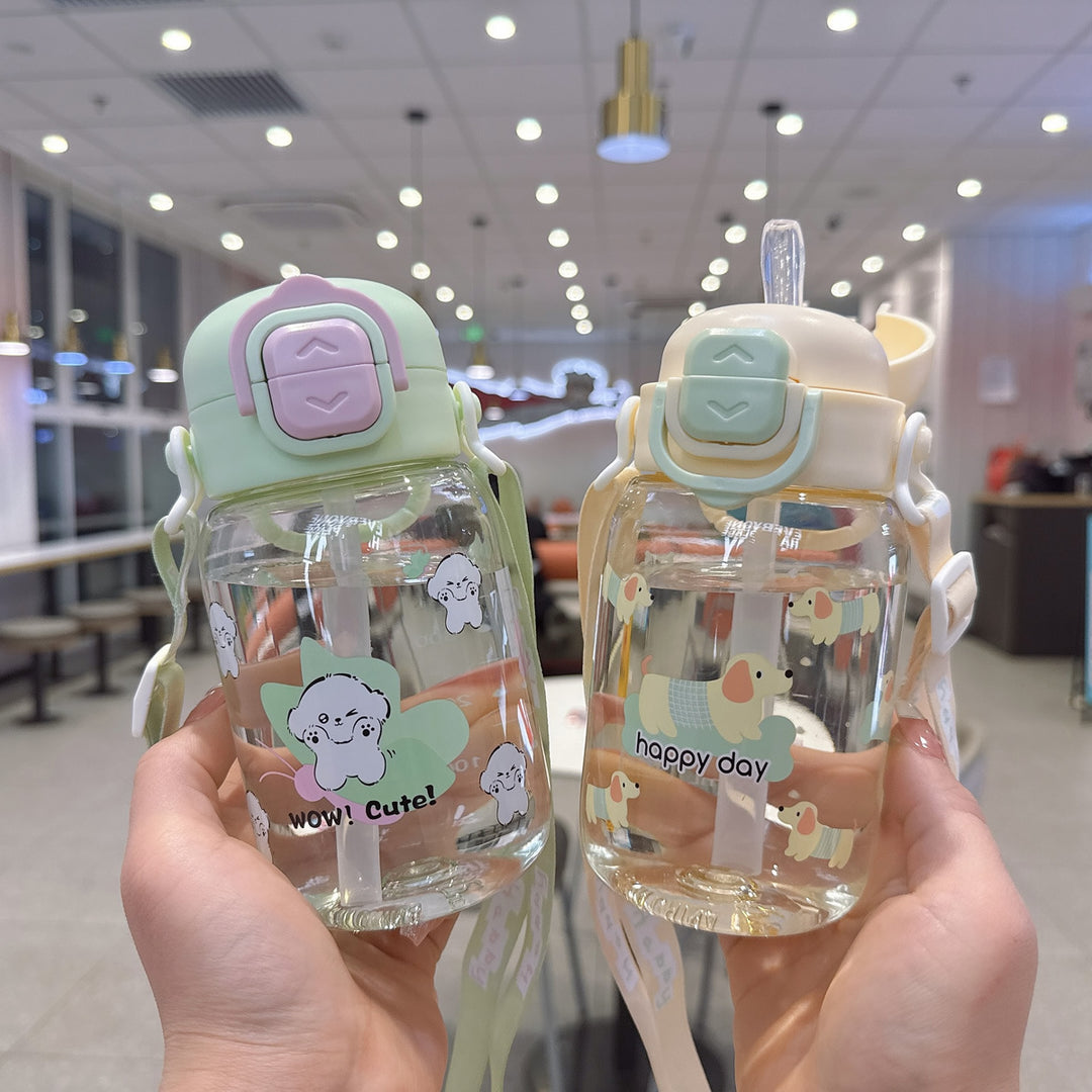 Women's creative drinking bottle with ergonomic lid Bowlift