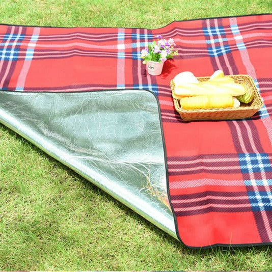 Ladies practical outdoor picnic blanket Bowlift