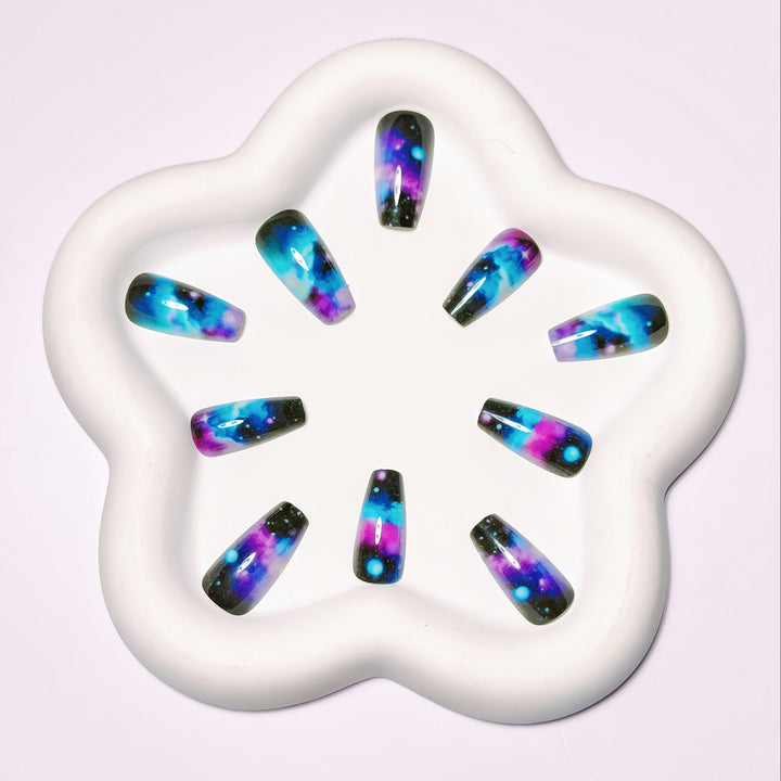 Artificial nails with Galactic Star design Bowlift
