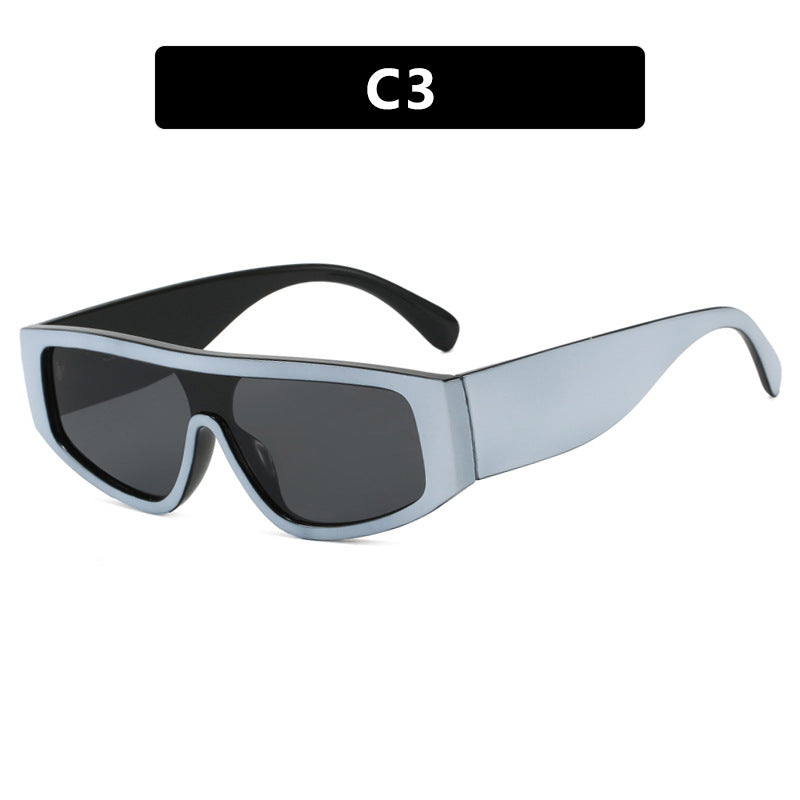Women's fashionable sports sunglasses with an innovative design and wide frame Bowlift