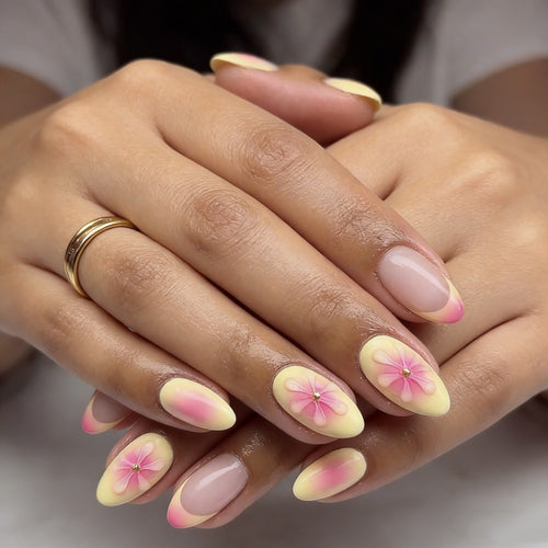 Artificial nails with flower decoration Bowlift