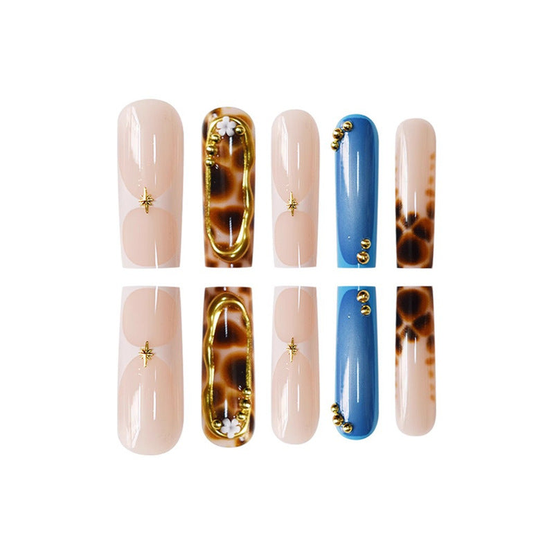 Luxurious Nail Art Extensions Bowlift