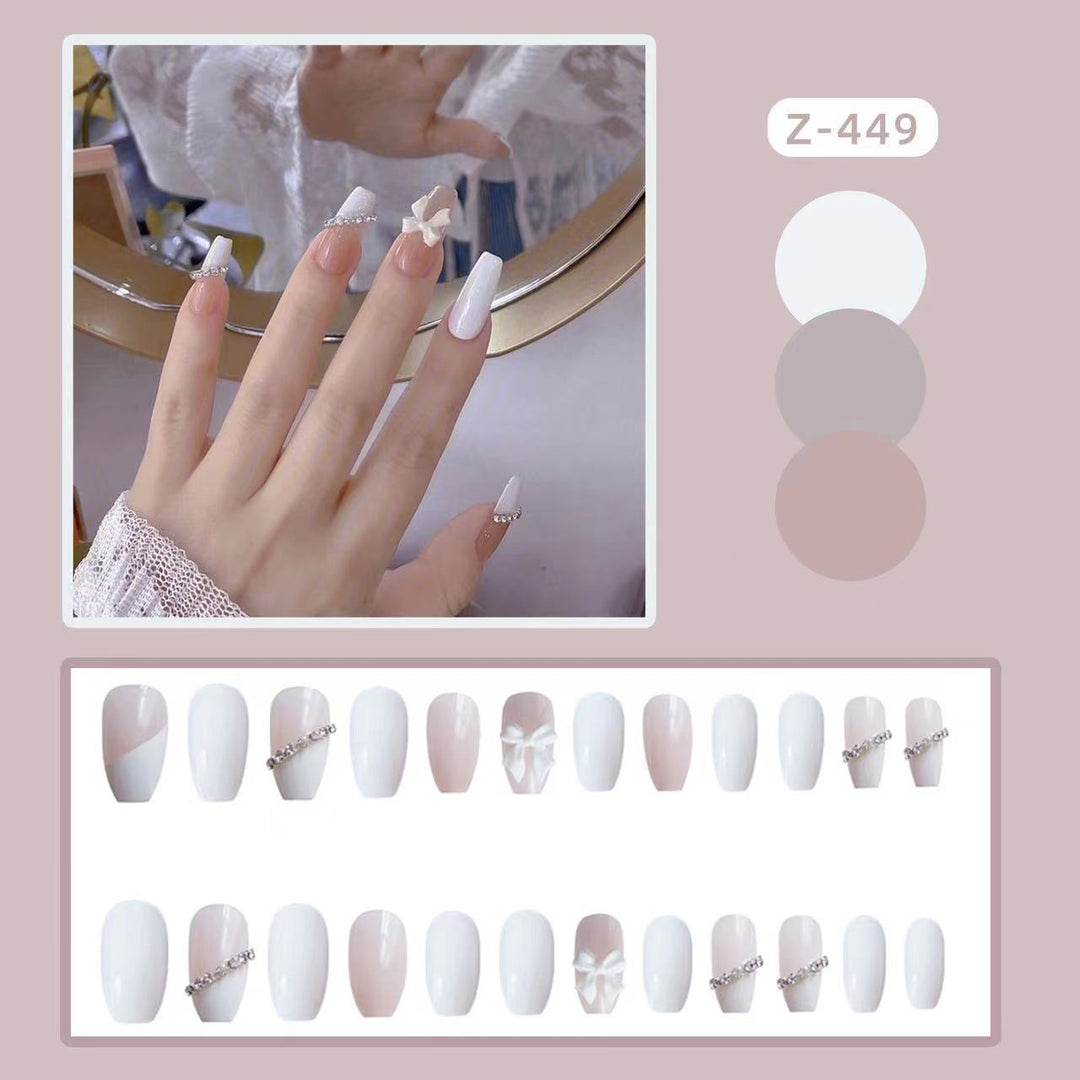 Sparkling Rhinestone Press-On Nail Set Bowlift