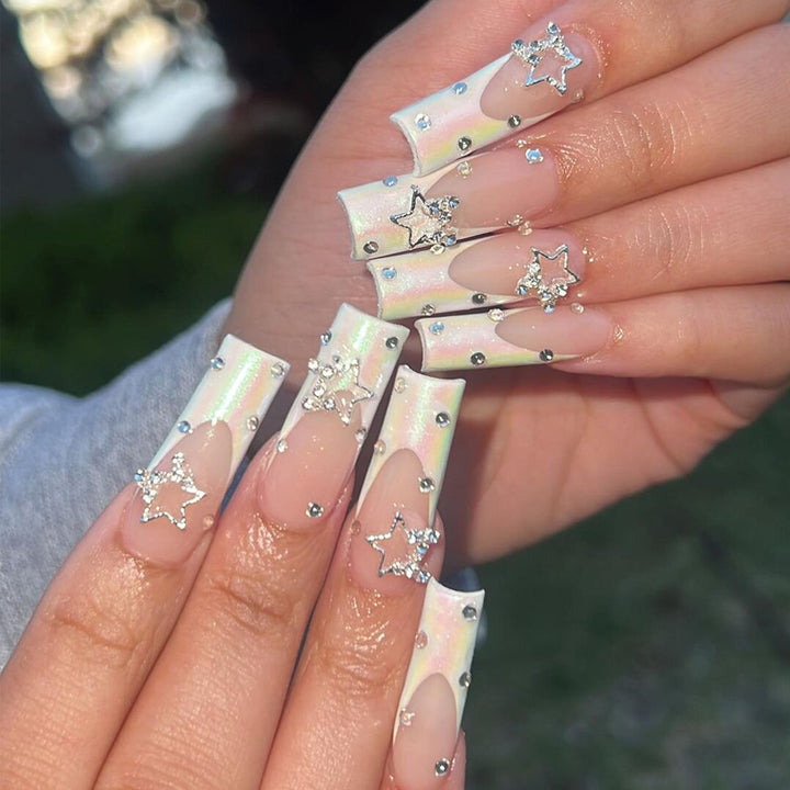 Glamorous Glittery Stiletto Press-On Nails Bowlift