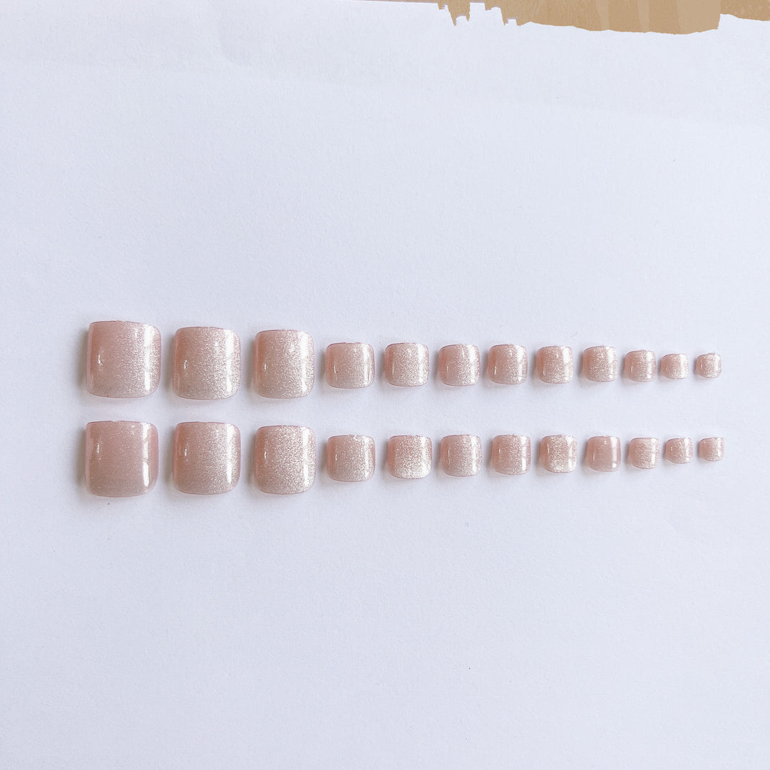 Artificial nails with glossy accents Bowlift