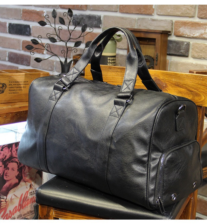 Stylish Travel Bag Made of High-Quality Synthetic Leather Bowlift