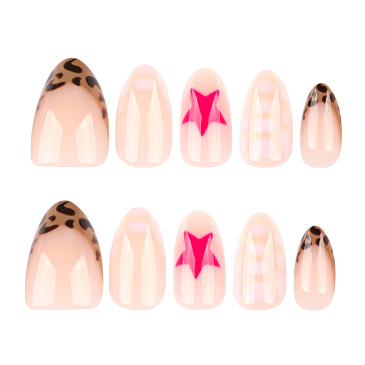 Artful nail art with cute motifs and glitter accents Bowlift