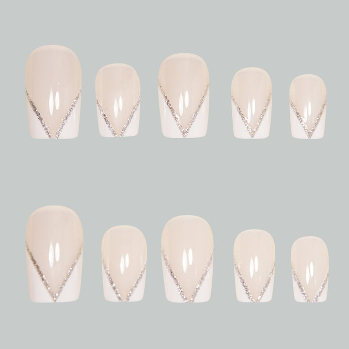 Elegant Press-On Nail Art Tips with Rhinestone Accents Bowlift