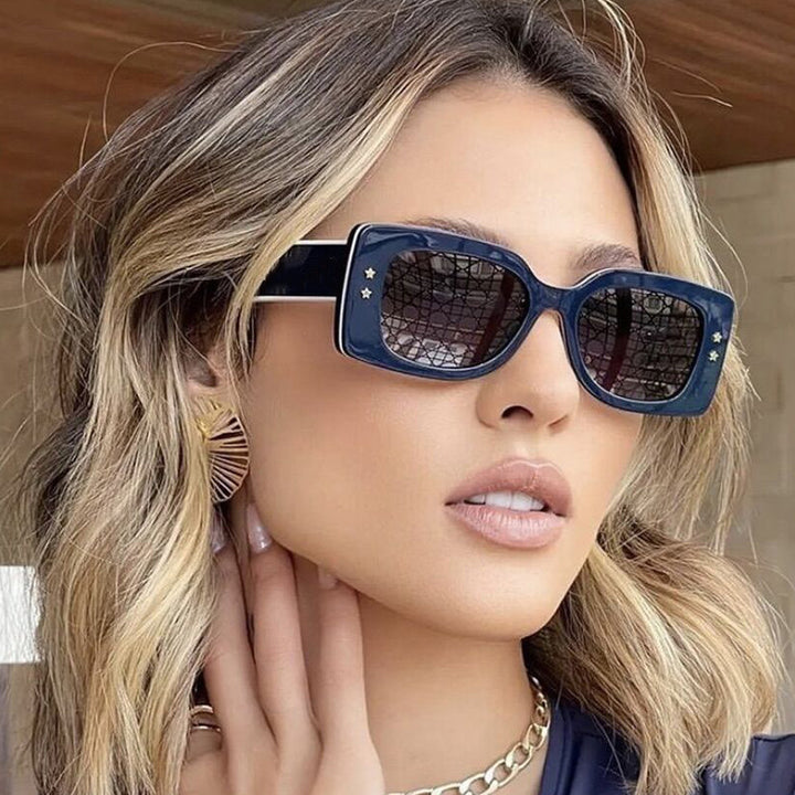 Ladies extravagant square sunglasses with stylish details Bowlift