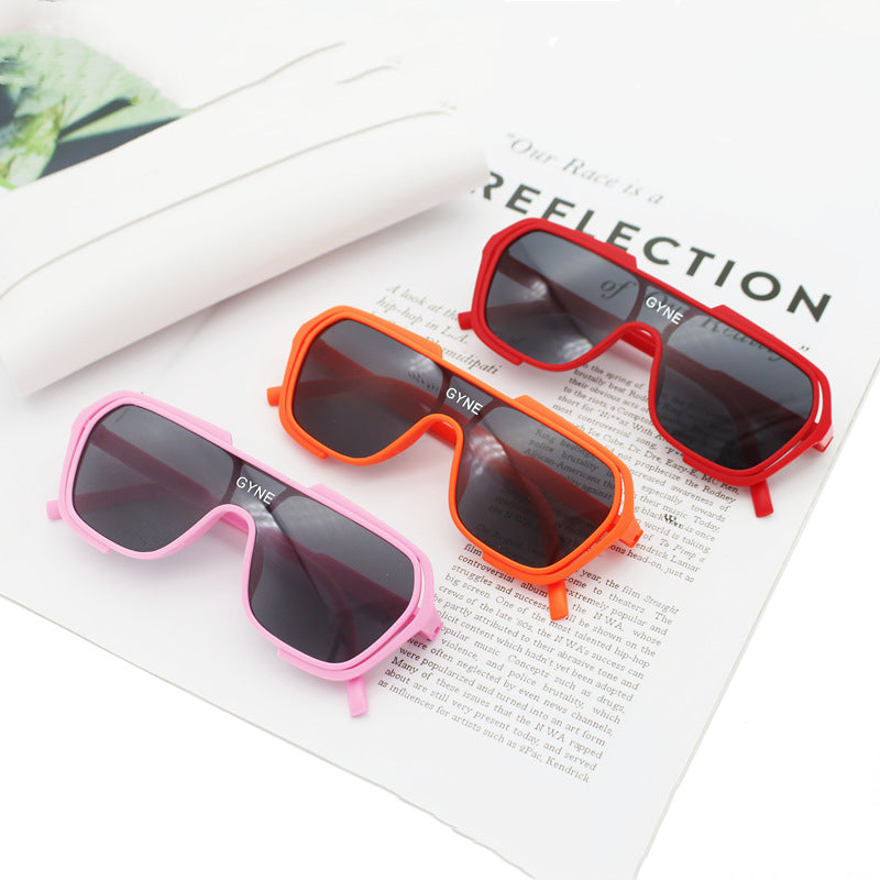 Women's sporty sunglasses with modern design Bowlift