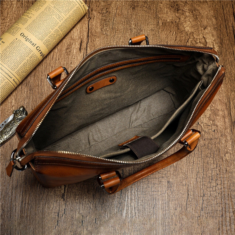 Elegant briefcase with removable laptop compartment Bowlift