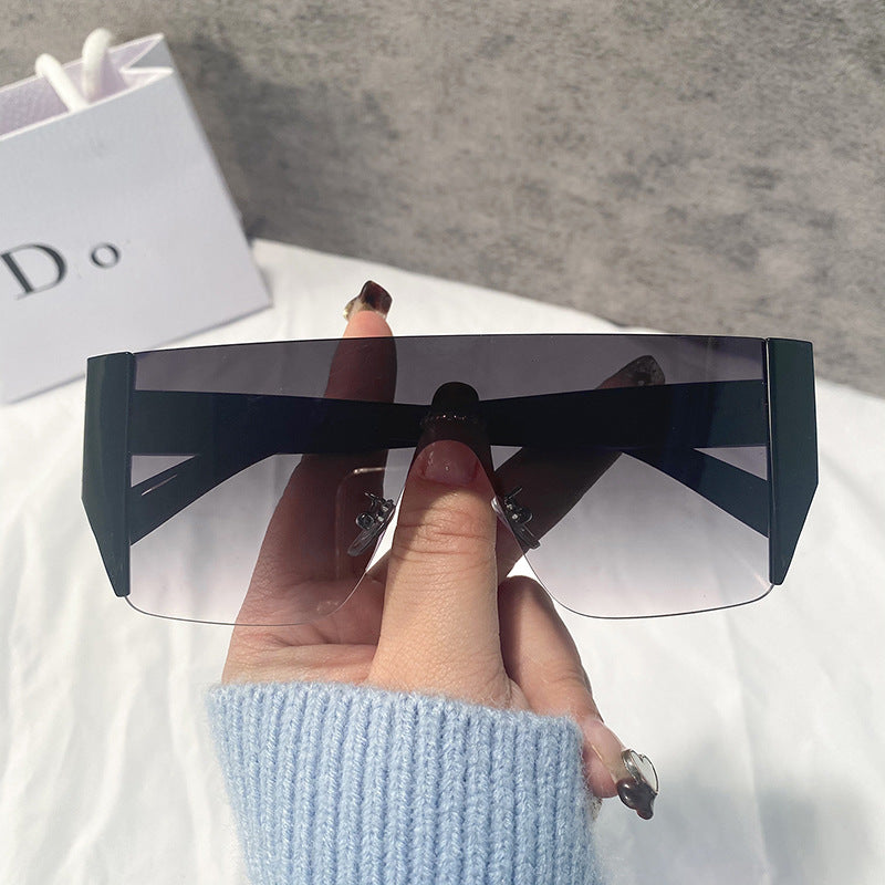 Women's Sporty Shield Sunglasses Bowlift